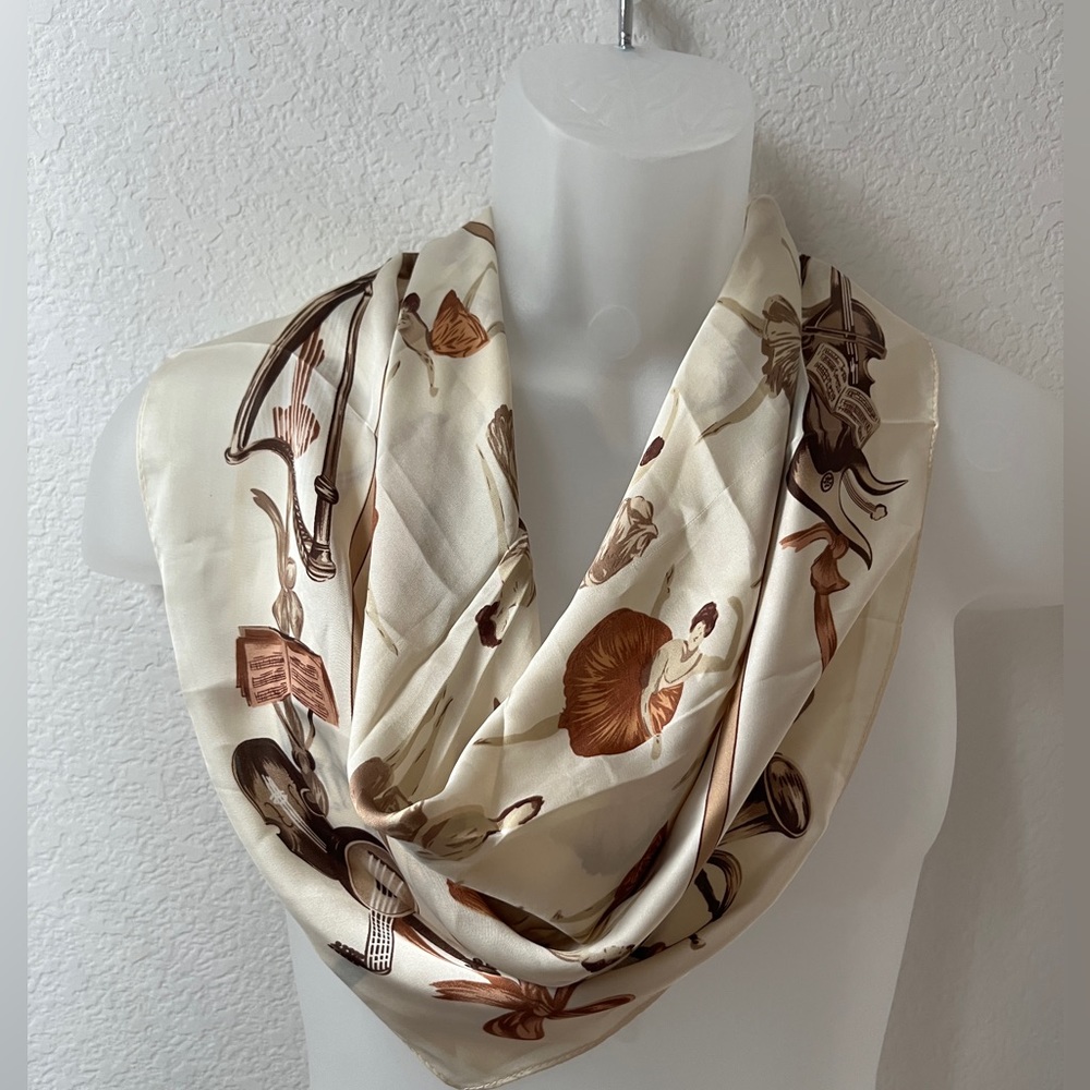 Designer scarf for summer - Picture 4 of 5